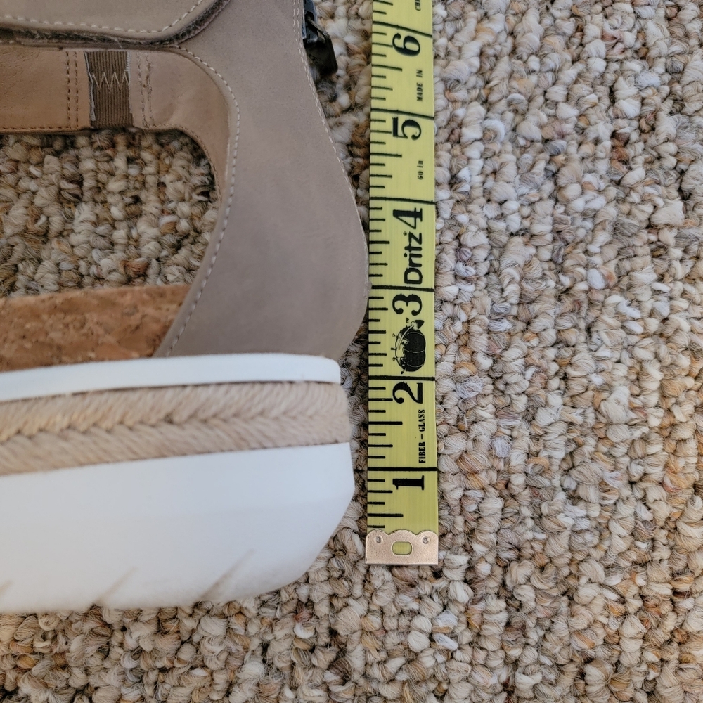Adrienne Vittadini Tan Wedge Sandals - Picture 8 of 9